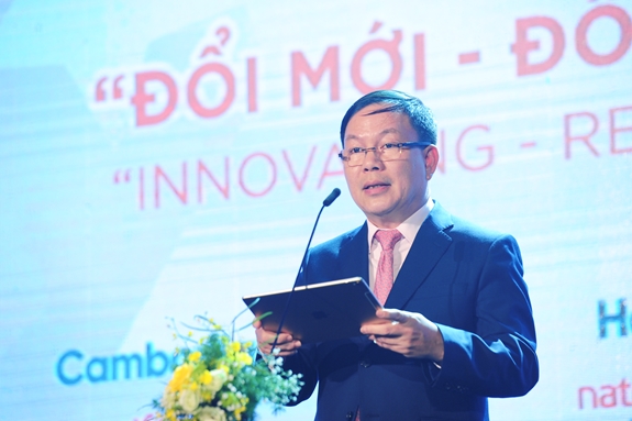 Thiếu tướng Lê Đăng Dũng, quyền Chủ tịch kiêm Tổng giám đốc Tập đoàn Viettel phát biểu tại buổi lễ.